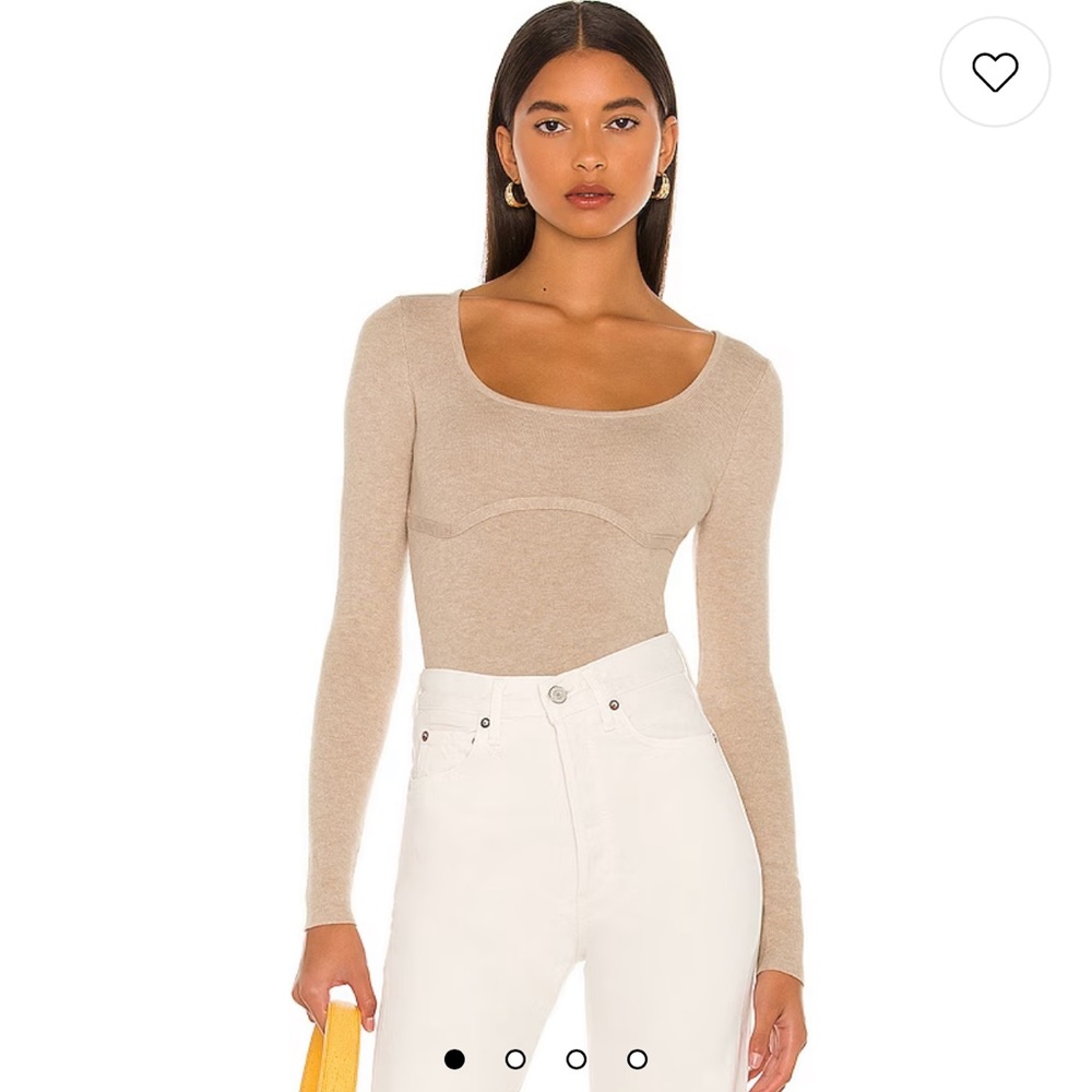line & dot sweater top